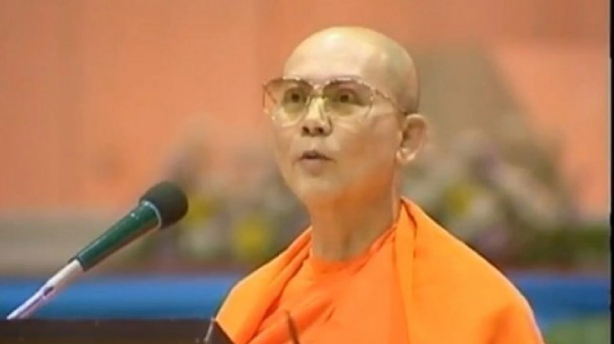 “ธัมมชโย” โดนแล้วปปง.สั่งอายัดเงินในธนาคาร4บัญชีวงเงิน50 ล. “ธัมมชโย” โดนแล้วปปง.สั่งอายัดเงินในธนาคาร4บัญชีวงเงิน50 ล.