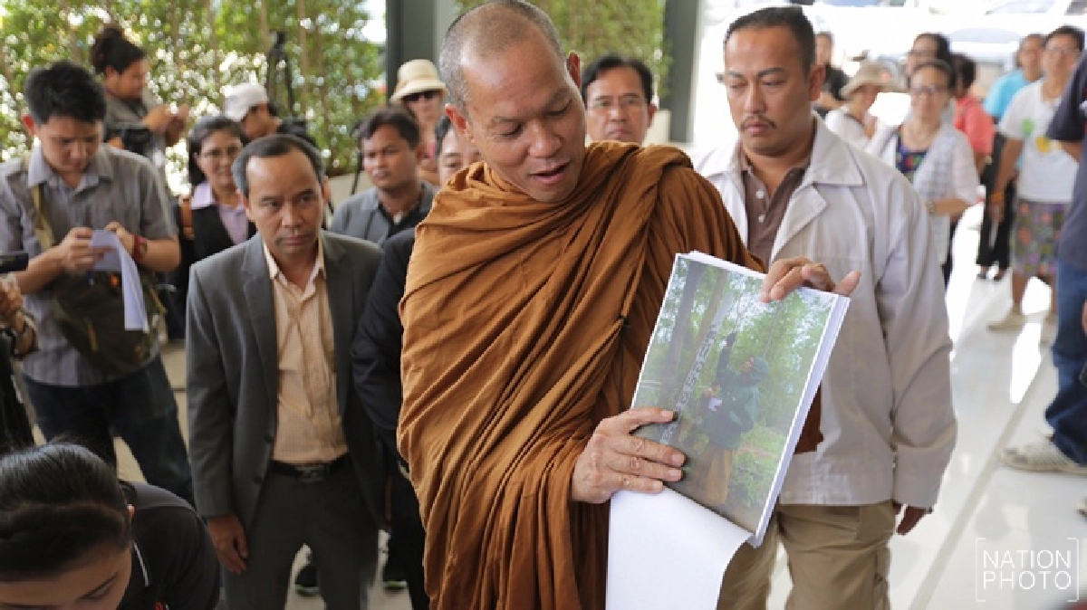 "พุทธะอิสระ"พบกองปราบ ยื่นหลักฐานแจง"รุกป่า" "พุทธะอิสระ"พบกองปราบ ยื่นหลักฐานแจง"รุกป่า"
