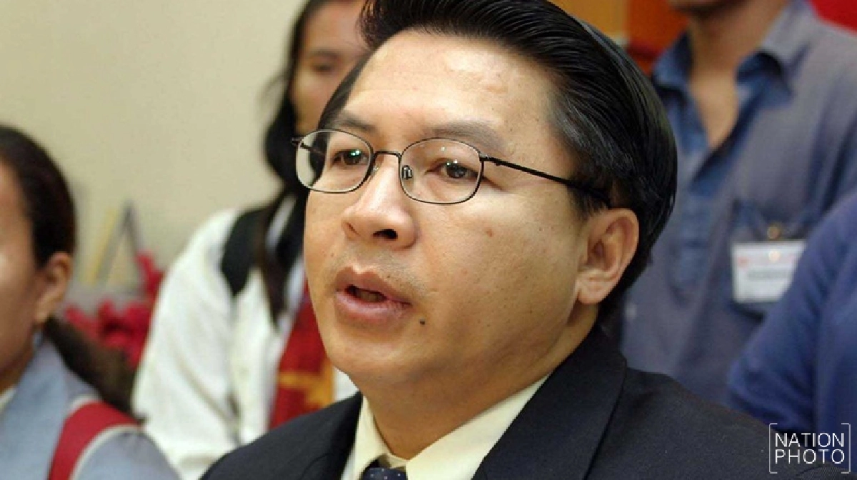 หมอเปรมยอมให้สัมภาษณ์แล้วยันไม่ได้แก้ผ้านักข่าว(ชมคลิป) หมอเปรมยอมให้สัมภาษณ์แล้วยันไม่ได้แก้ผ้านักข่าว(ชมคลิป)