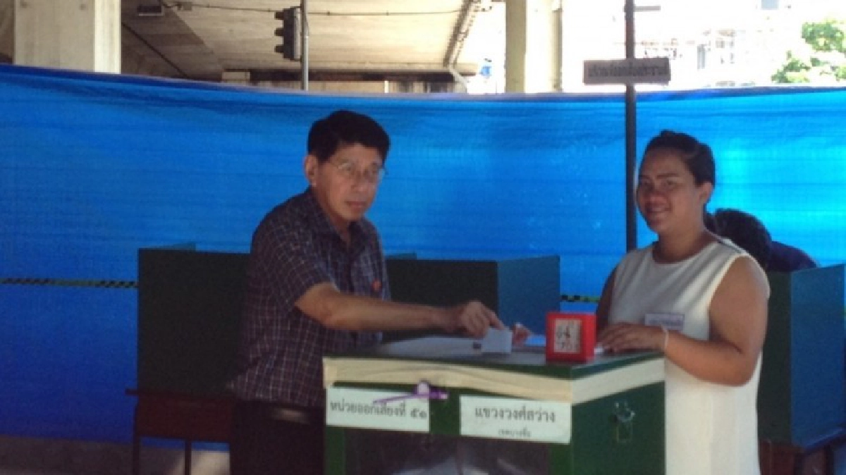  นายกฯเรียกหารือผลประชามตินอกรอบพรุ่งนี้