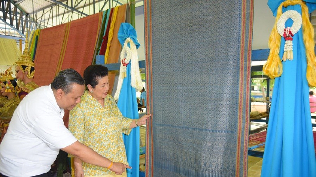 เส้นทางพัสตราภรณ์ สู่โขนพระราชทาน “พิเภกสวามิภักดิ์”