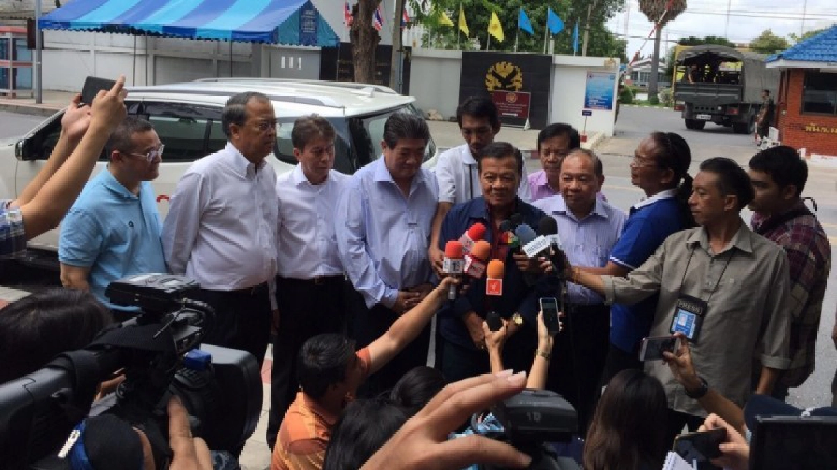 ทหารห้ามแกนนำเพื่อไทยเยี่ยม อดีต ส.ส. ลำพูน 