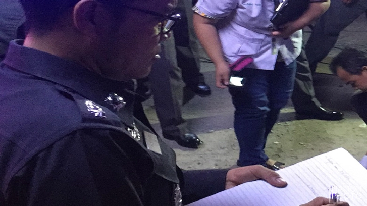 ลูกจ้างอู่ซ่อมรถทะเลาะอริ ถูกตามยิงดับ ลูกจ้างอู่ซ่อมรถทะเลาะอริ ถูกตามยิงดับ