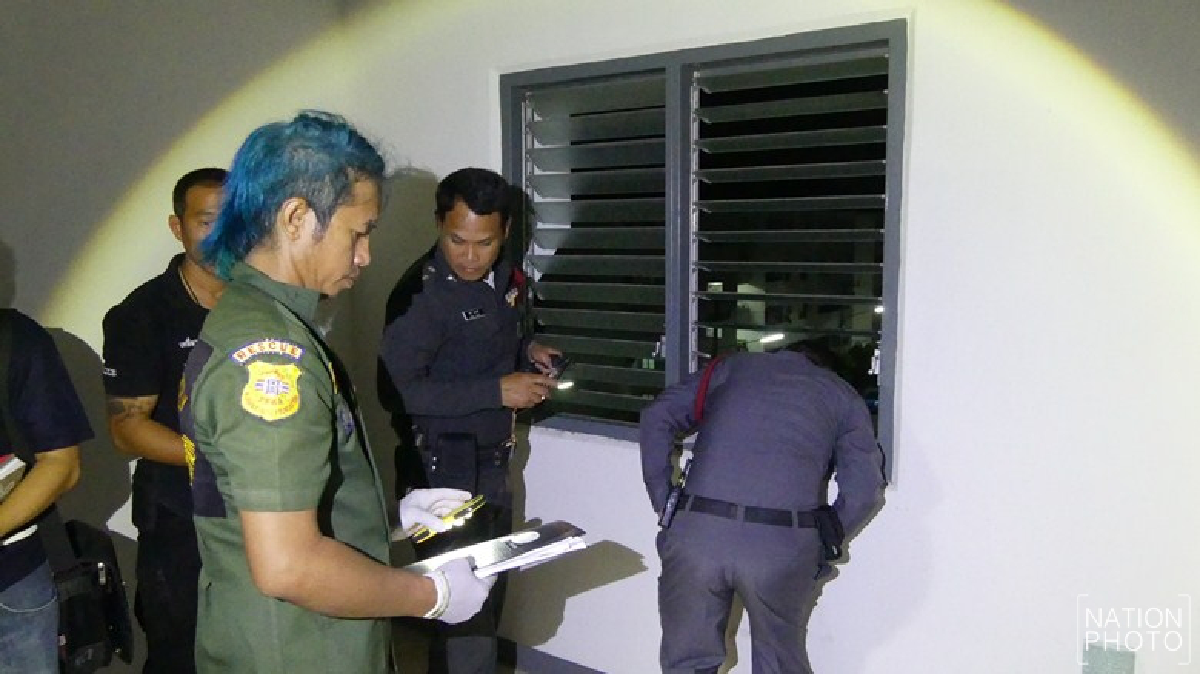 หญิงวัย56เข้าห้องไม่ได้ โรยตัวพลาดตกตึกดับ