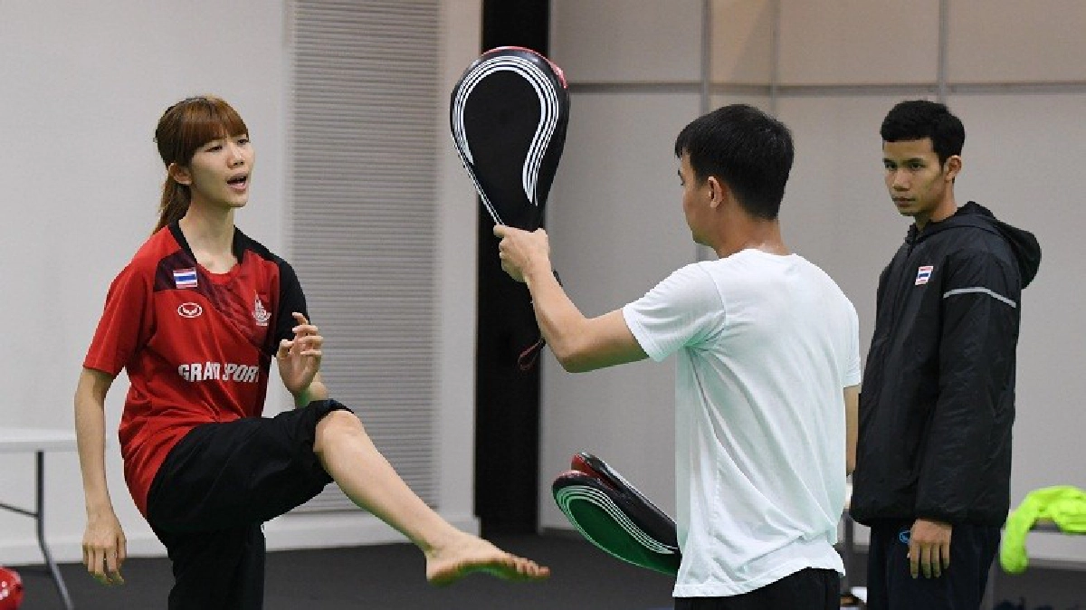 "เทม”ซ้อมดุเตะโค้ชแม็กหน้าหงาย