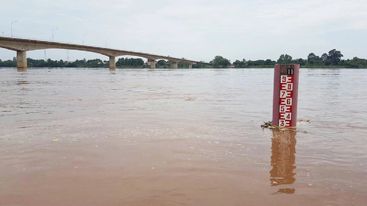 น้ำโขงทะลุกว่า10เมตร น้ำโขงทะลุกว่า10เมตร