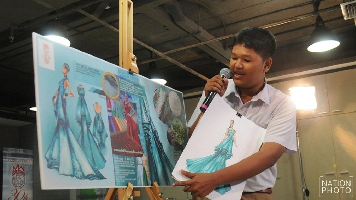 ความเป็นไทยในชุดราตรีเพื่อ “น้องไดร์”