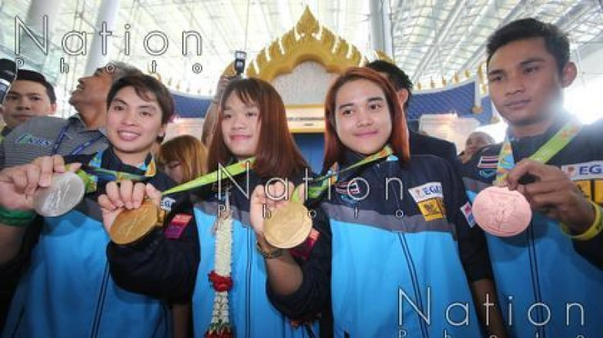 "ยกเหล็กไทย"โกยอัดฉีด93ล้าน "ยกเหล็กไทย"โกยอัดฉีด93ล้าน