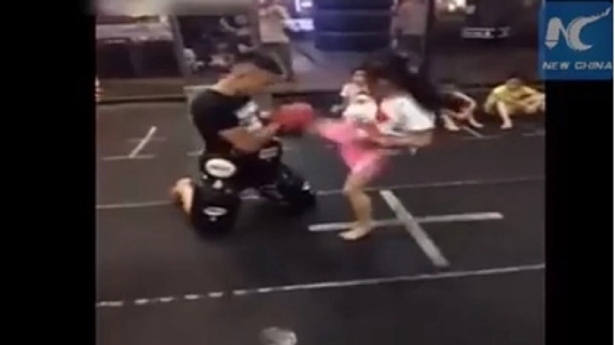 เชื่อมั้ย!?อนาคตแชมป์มวยโลก-เจ้าแม่ UFC เชื่อมั้ย!?อนาคตแชมป์มวยโลก-เจ้าแม่ UFC