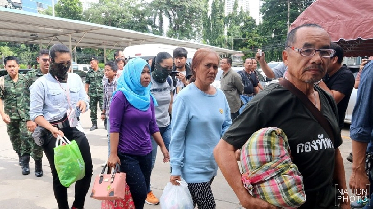 ศาลทหารให้ประกันตัว 15 นปป.