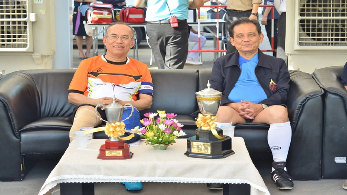 ปธ.ศาลปกครอง"เปิดบ้านปะทะแข้ง"ปธ.ศาลฎีกา" ปธ.ศาลปกครอง"เปิดบ้านปะทะแข้ง"ปธ.ศาลฎีกา"
