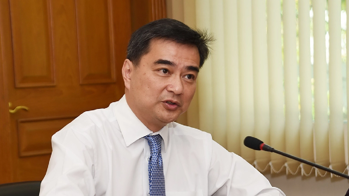 "มาร์ค”แนะ"นักการเมืองดู"หมอเลี้ยบ"เป็นอุทธาหรณ์