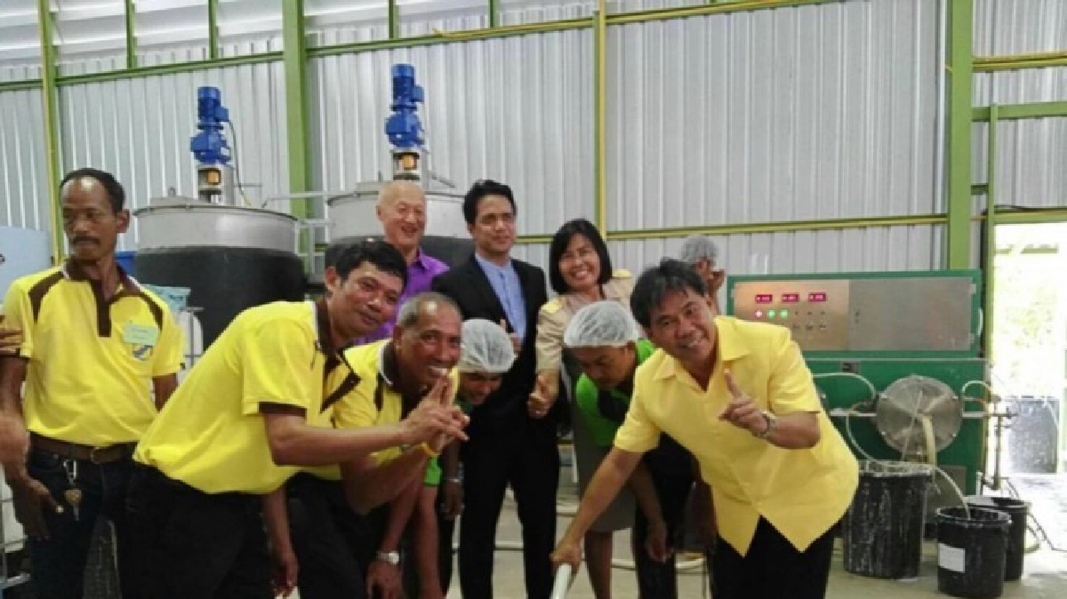 สหกรณ์หนองครกเปิดโรงงานผลิตหมอนยางพารา