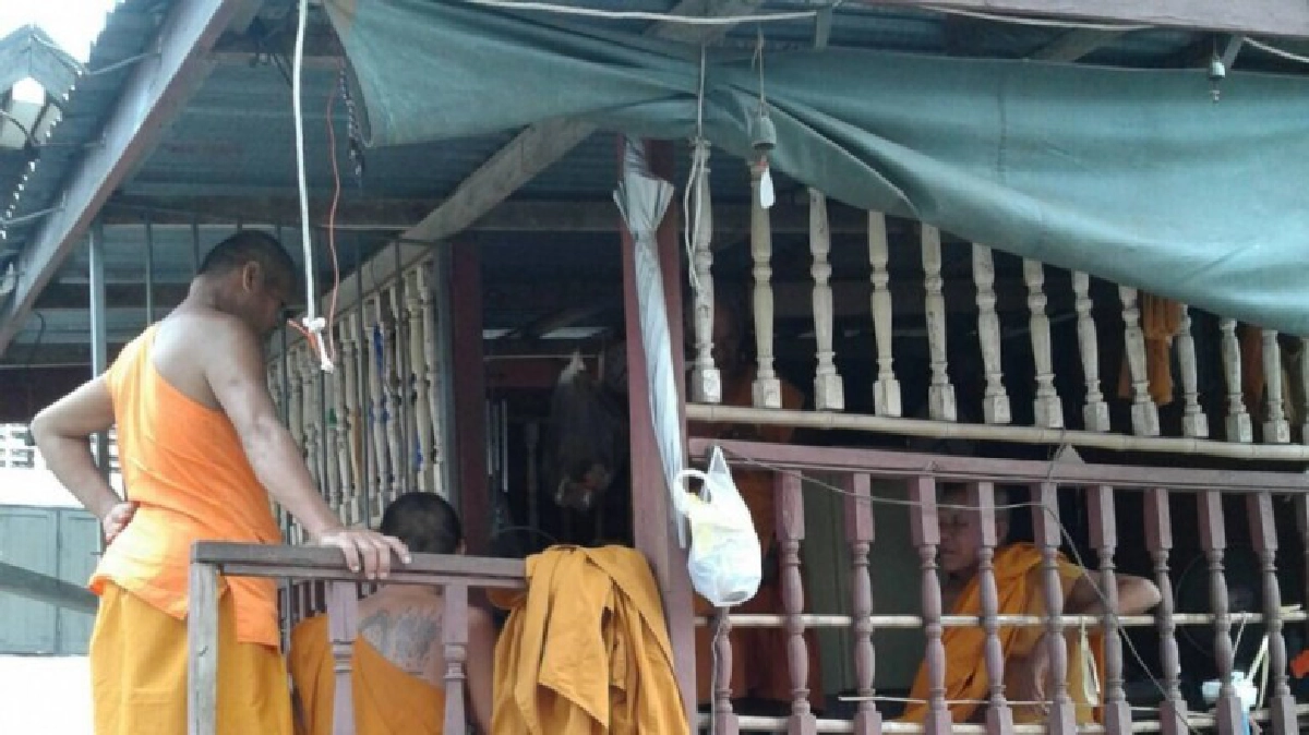 หลวงพี่โด๊ปยาเมา ซิ่งเก๋งบุกทำร้ายพระอีกวัด