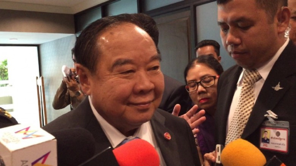  "บิ๊กป้อม" ปัด โยก "เลขาฯสมช." กลับกองทัพ