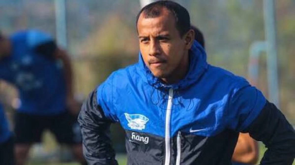 เรียก "อดุล" ติดธงแทน “สารัช”