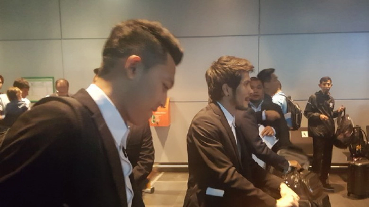 โต๊ะเล็กบินทรหด 30 ชม.ถึงโคลัมเบีย โต๊ะเล็กบินทรหด 30 ชม.ถึงโคลัมเบีย