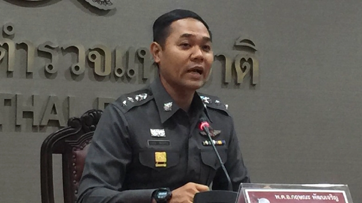 ตร.รับคำสั่งนายกฯห้ามนำผู้ต้องหามาแถลงคดี ตร.รับคำสั่งนายกฯห้ามนำผู้ต้องหามาแถลงคดี