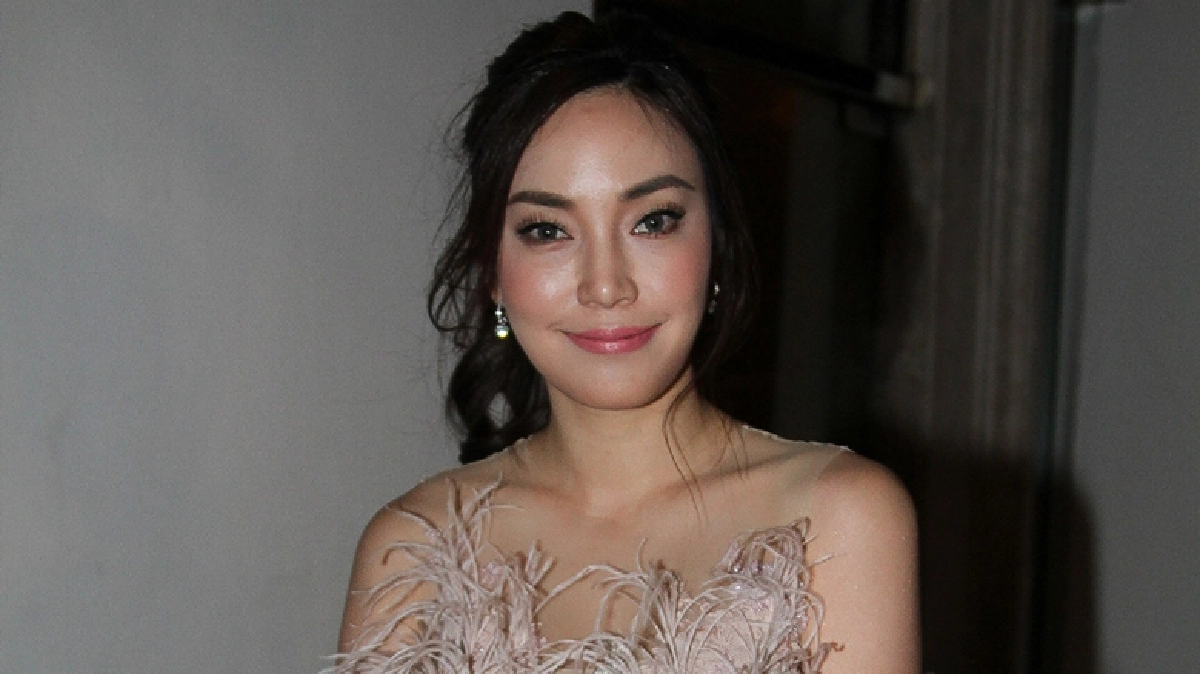 ‘เมย์’ช่วยรุ่นน้องจับคนร้ายขโมยกระเป๋าสำเร็จ ‘เมย์’ช่วยรุ่นน้องจับคนร้ายขโมยกระเป๋าสำเร็จ