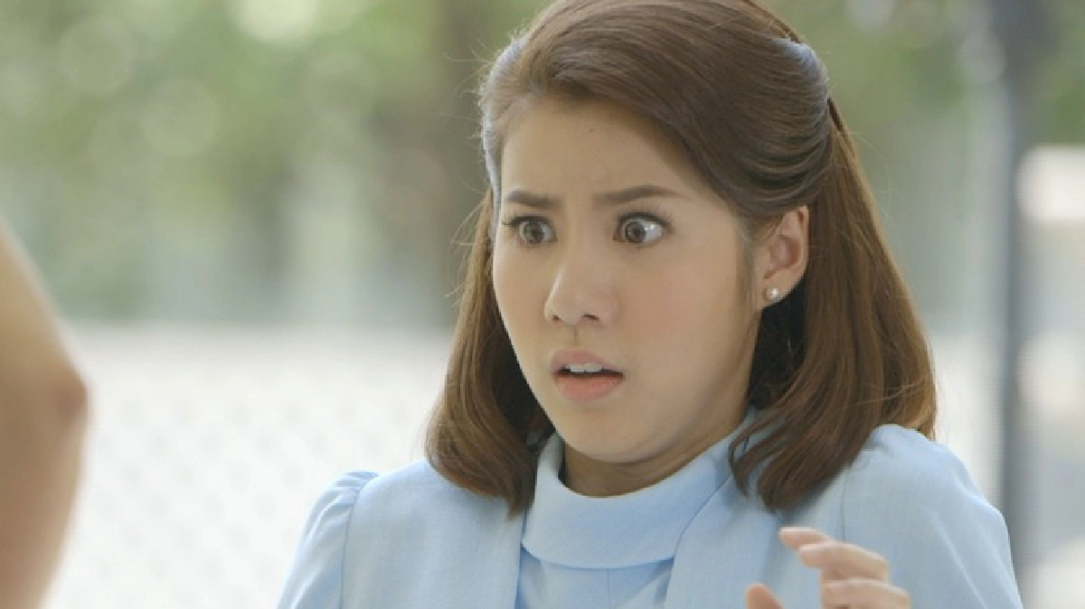 "เอสเธอร์”ช็อกเจอ“ต่อง”ชักใน“เงาอโศก” "เอสเธอร์”ช็อกเจอ“ต่อง”ชักใน“เงาอโศก”