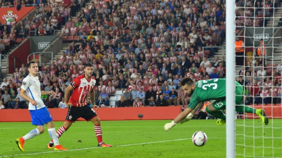 "นักบุญ"สุดเฉียบไล่อัดปราก3-0 "นักบุญ"สุดเฉียบไล่อัดปราก3-0