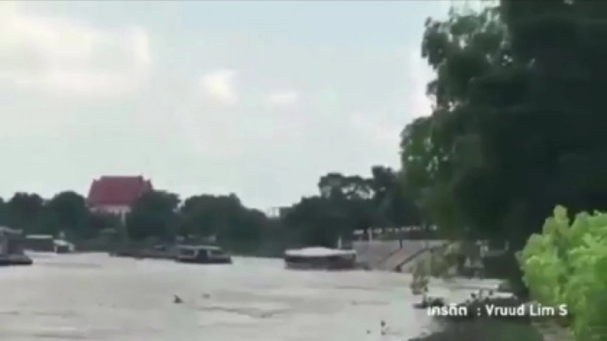 คลิปนาทีชีวิตเรือล่มเจ้าพระยาสังเวย15 ศพ คลิปนาทีชีวิตเรือล่มเจ้าพระยาสังเวย15 ศพ