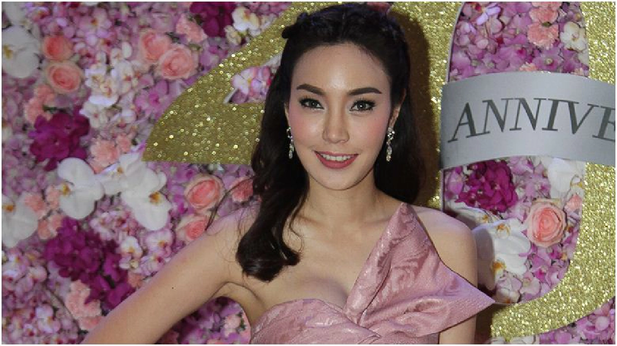 คลิปเสียงโผล่! เคลียร์สื่อ ‘เมย์’ ฉุนโดนพาดหัวแรง คลิปเสียงโผล่! เคลียร์สื่อ ‘เมย์’ ฉุนโดนพาดหัวแรง