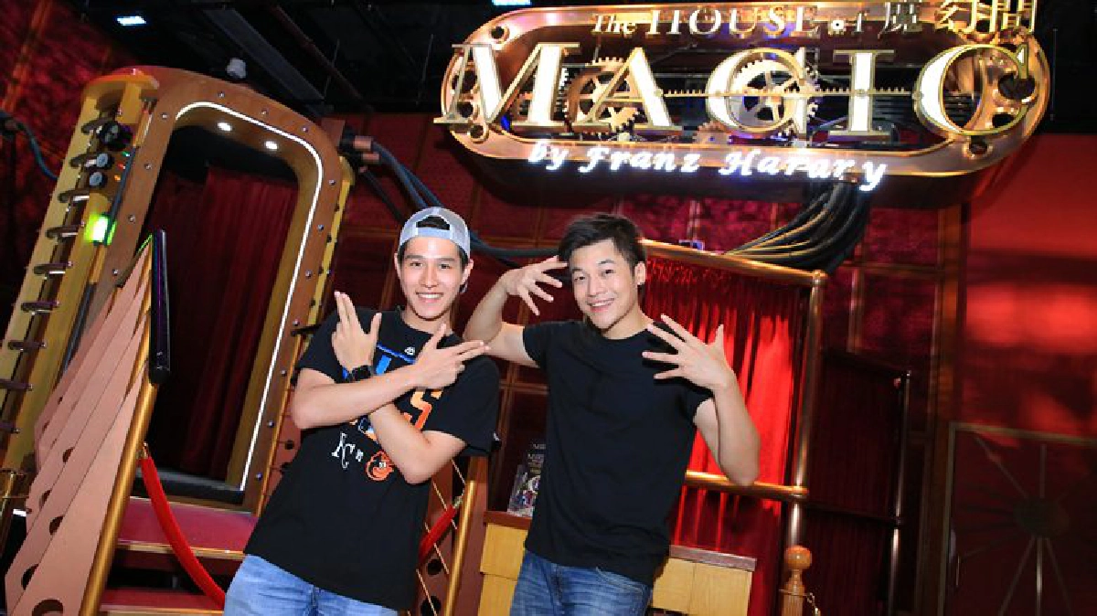 ‘ทอย-โกเมน’ตะลุยทัวร์‘มาเก๊า’พร้อมกับเหล่าแขกคนพิเศษ ‘ทอย-โกเมน’ตะลุยทัวร์‘มาเก๊า’พร้อมกับเหล่าแขกคนพิเศษ