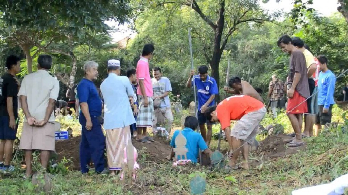 ญาติร่ำไห้ฝังร่าง15 ศพ คาดยังหาไม่เจอนับสิบ