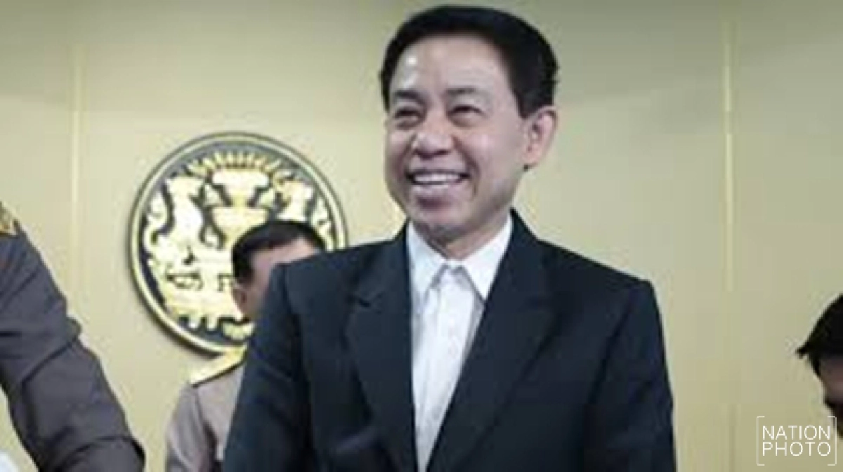 "โฆษกรบ." ซัด "ยิ่งลักษณ์" ขาดข้อมูลที่ควรได้รับ