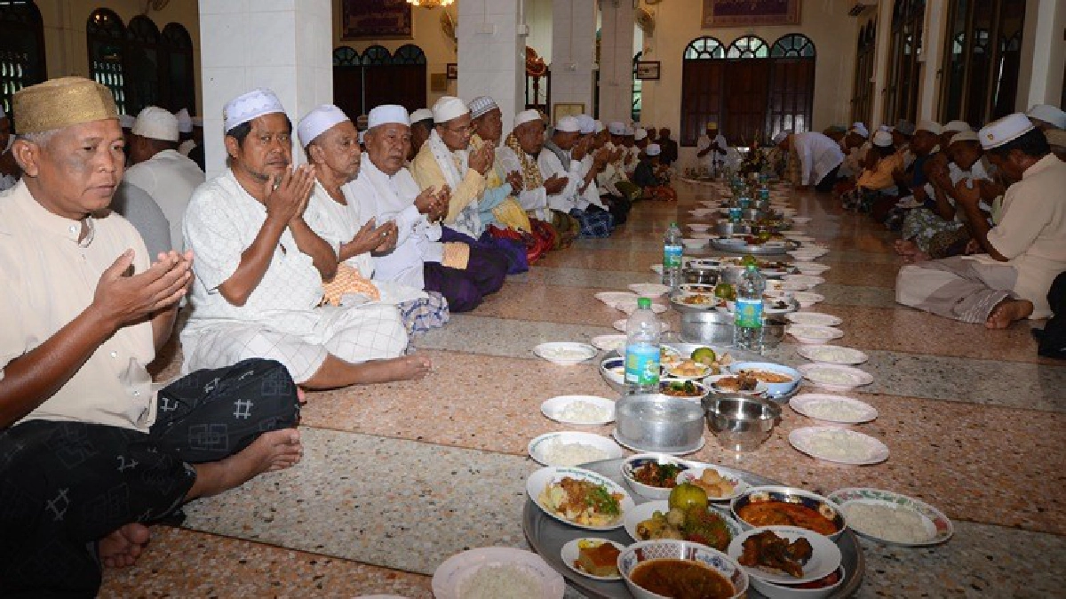 ทำบุญ 7 วันเรือล่มอยุธยา ทำบุญ 7 วันเรือล่มอยุธยา