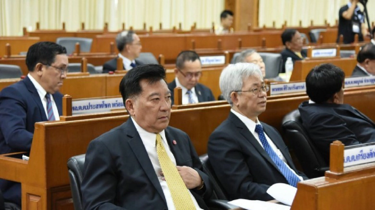 "เกรียงศักดิ์" นั่งประธานสภา กทม. สมัยที่ 2 