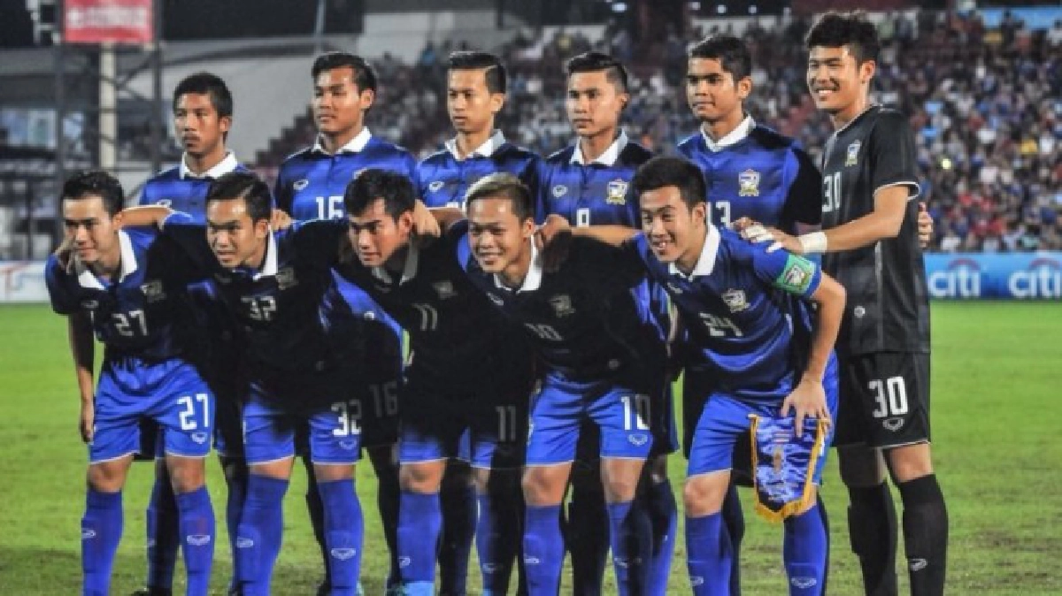 โผยู 19 ดาวดังติดทีมครบลุยศึกเอเชีย โผยู 19 ดาวดังติดทีมครบลุยศึกเอเชีย