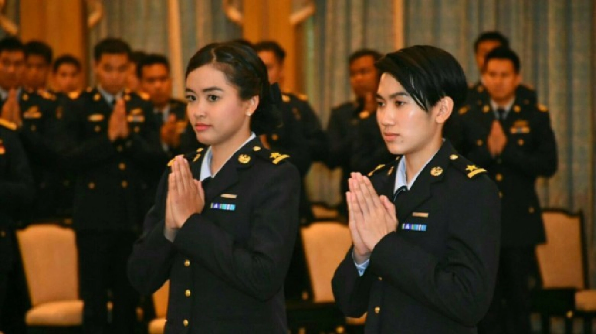 “ไอ - พิซซ่า” สองเสืออากาศสาว กองทัพอากาศไทย