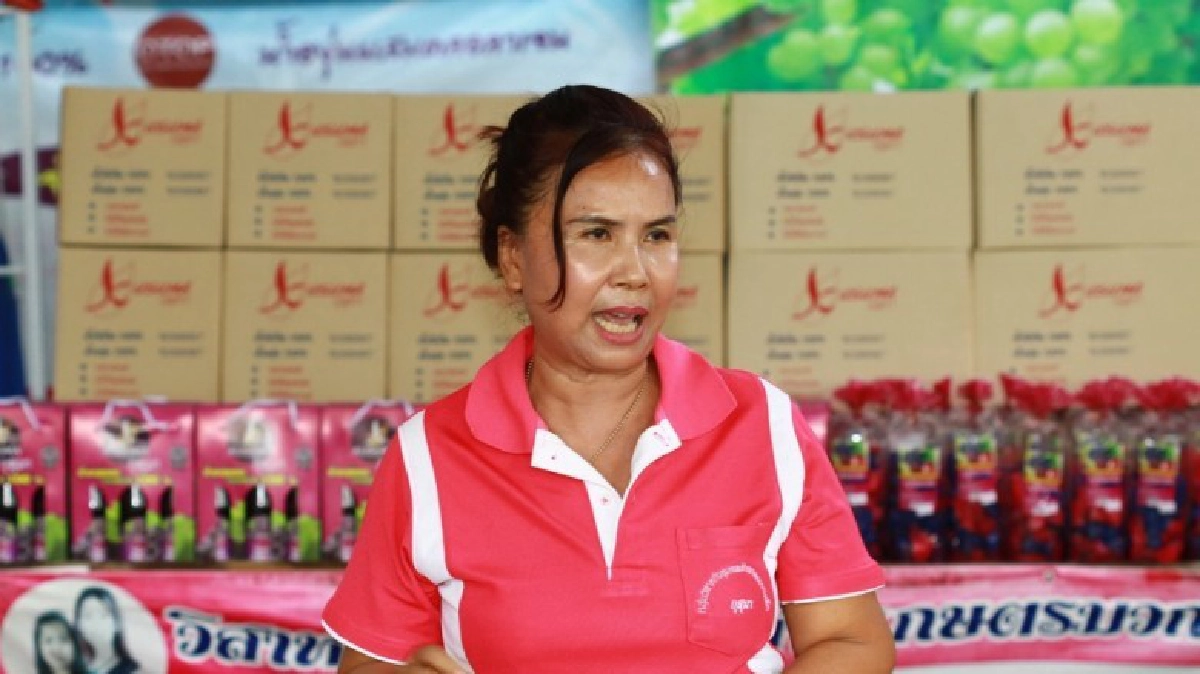พลิกวิกฤติชุมชนด้วยกะหรี่พัฟ ชีวิตเพื่อสังคม“สิริพร ดิบแดง” พลิกวิกฤติชุมชนด้วยกะหรี่พัฟ ชีวิตเพื่อสังคม“สิริพร ดิบแดง”