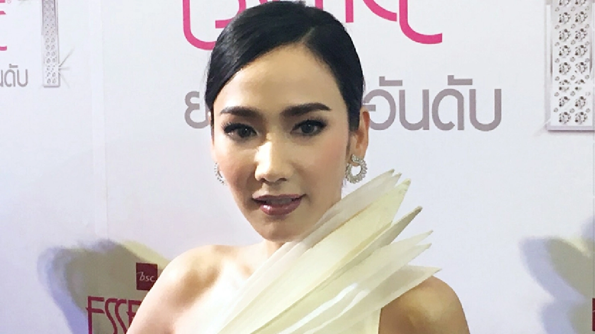 ‘อั้ม’ ประกาศลั่น เลยความเหงานานแล้ว ขอใช้ชีวิตโสด (ชมคลิป) ‘อั้ม’ ประกาศลั่น เลยความเหงานานแล้ว ขอใช้ชีวิตโสด (ชมคลิป)