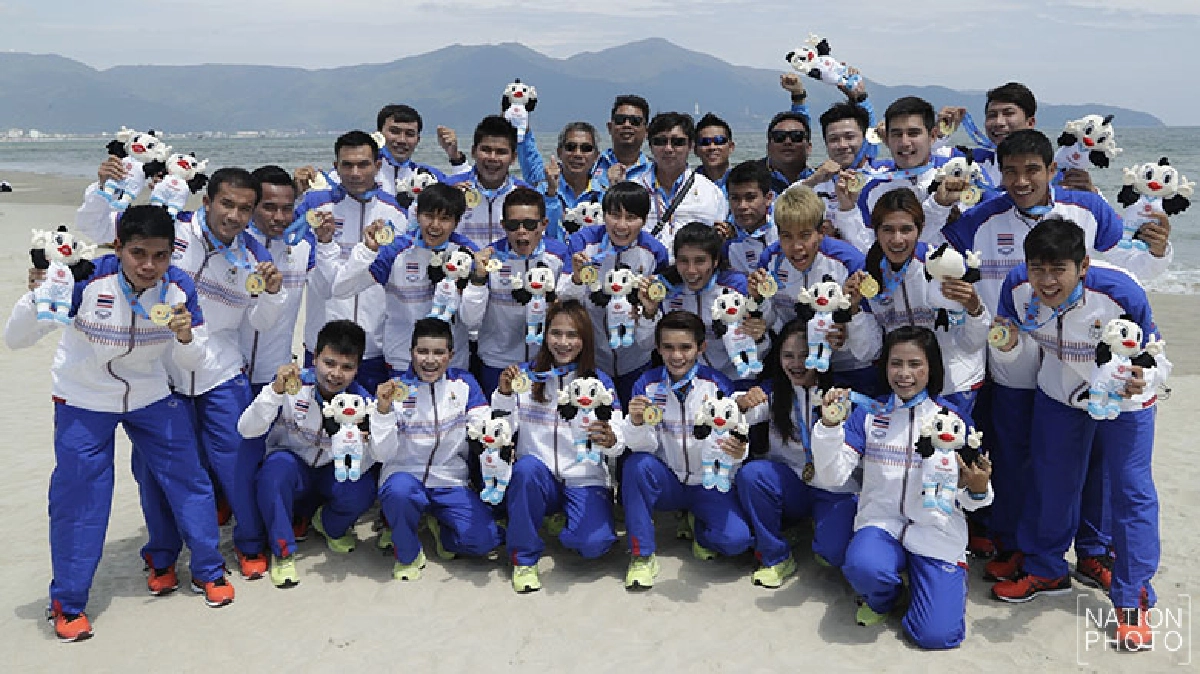 ตะกร้อไทยขึ้นแท่นรับทองส่งท้ายเอเชี่ยนบีชเกมส์ ตะกร้อไทยขึ้นแท่นรับทองส่งท้ายเอเชี่ยนบีชเกมส์