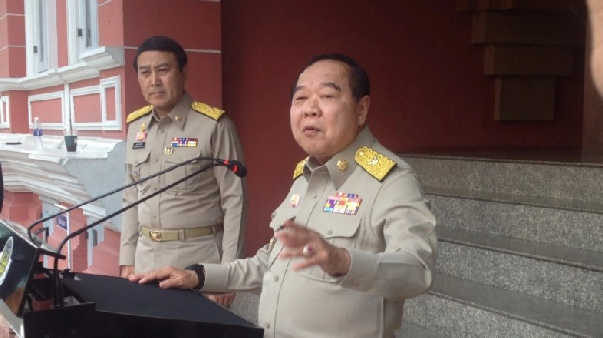 “บิ๊กป้อม” เรียกผบ.เหล่าทัพถกแผนปฏิรูปกลาโหม