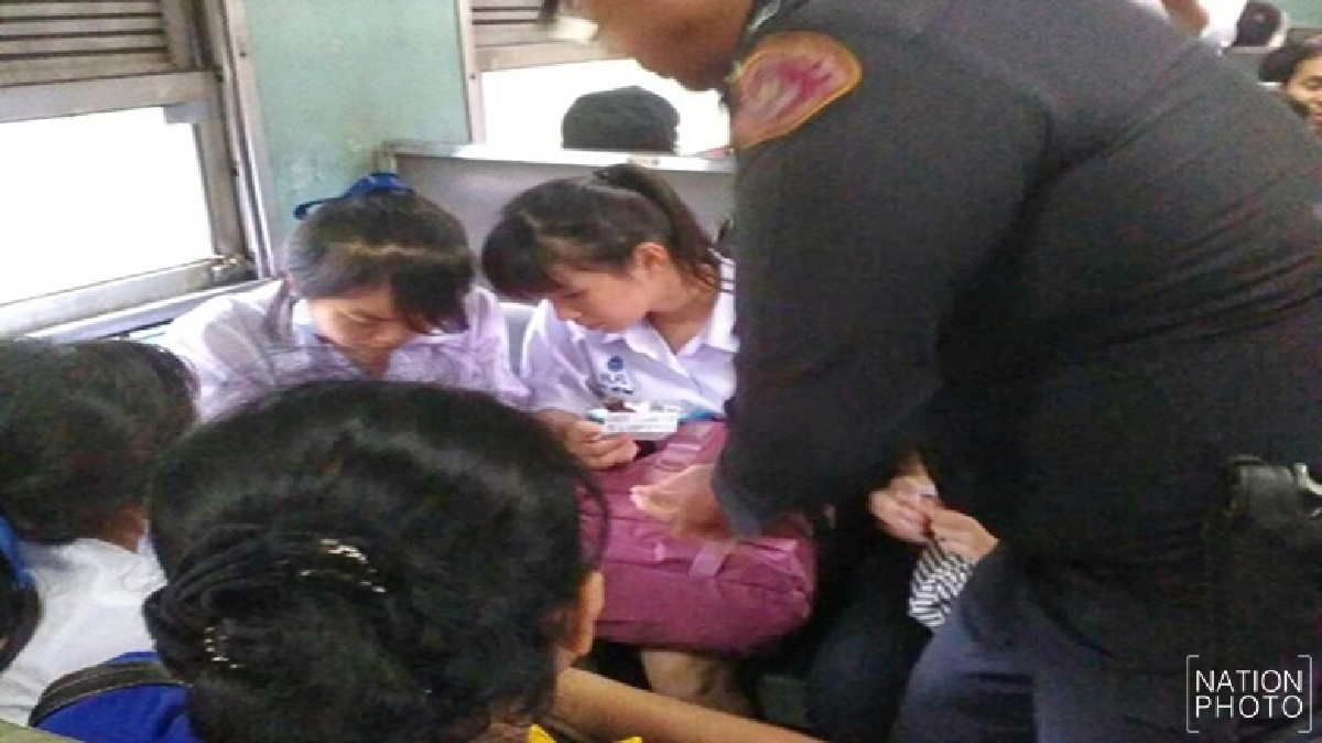 ตร.รถไฟย้ำช่วยเหยื่อปาหิน เสียใจดูแลไม่ทั่วถึง ตร.รถไฟย้ำช่วยเหยื่อปาหิน เสียใจดูแลไม่ทั่วถึง