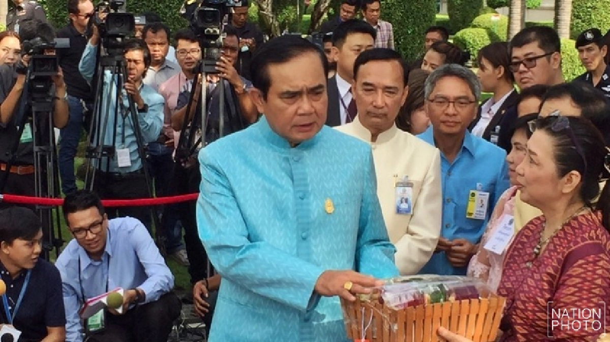 นายกฯ อารมณ์บูด ก่อนถก ครม.