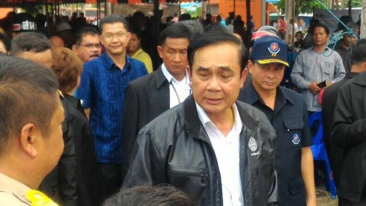 นายกฯมอบ6ข้อจัดการน้ำ"ช่วยผู้ประสบภัย-พัฒนาภาคเกษตร" นายกฯมอบ6ข้อจัดการน้ำ"ช่วยผู้ประสบภัย-พัฒนาภาคเกษตร"