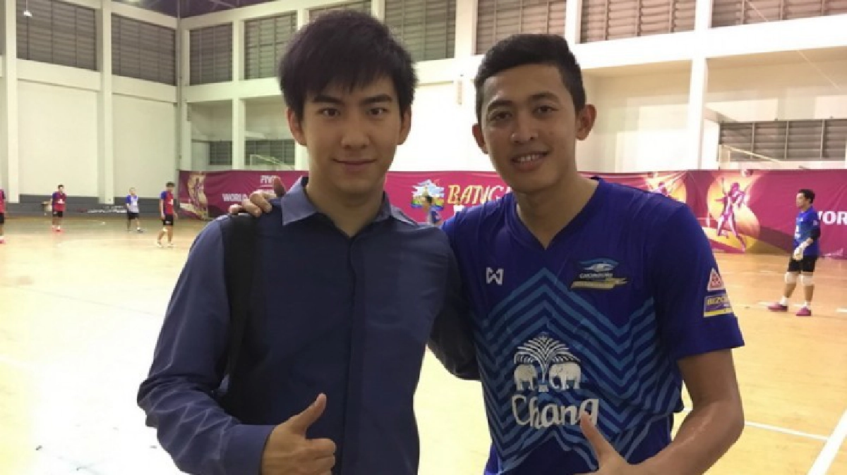 มอง “อาร์ม” เล่นสเปนได้ แต่อยู่กับแชมป์โลกท้าทายกว่า มอง “อาร์ม” เล่นสเปนได้ แต่อยู่กับแชมป์โลกท้าทายกว่า