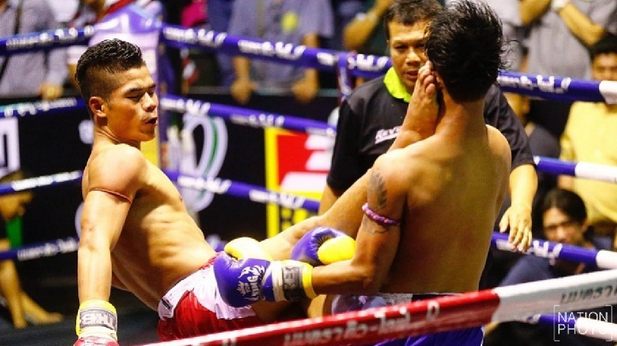 "ปิ่นเพชร"แทงเข่าน็อก"ยอดวันดี"