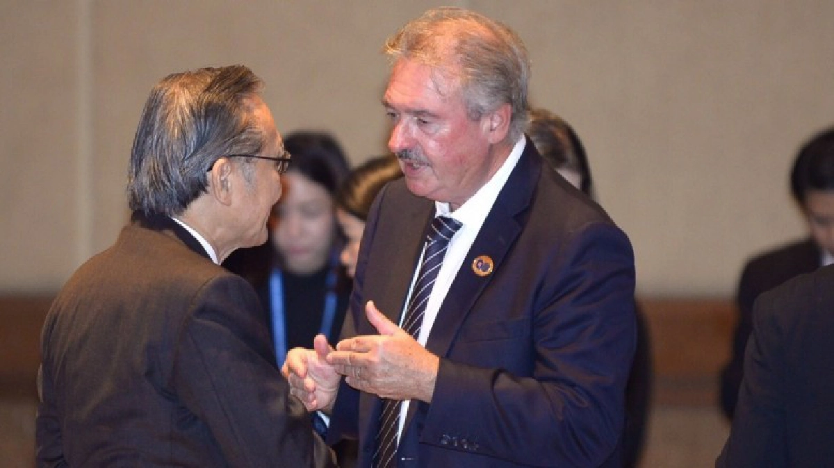 รมต.ต่างประเทศ ASEAN - EU ร่วมแสดงความอาลัยในหลวงสวรรคต