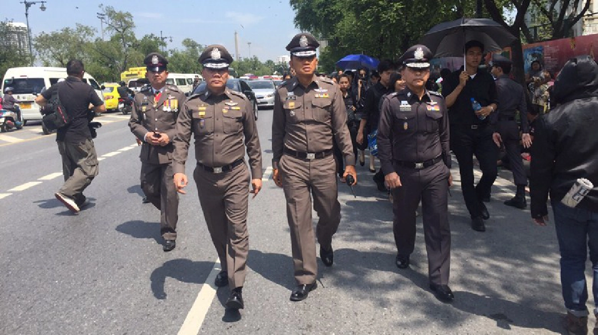 เตรียมพร้อม'เส้นทาง-จุดจอดรถ'สักการะพระบรมศพ