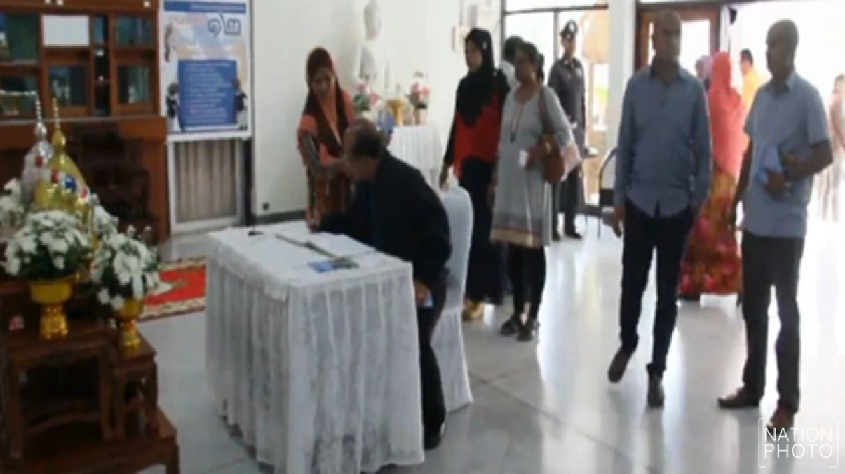 รองมุขมนตรีรัฐปีนัง นำคณะถวายอาลัย