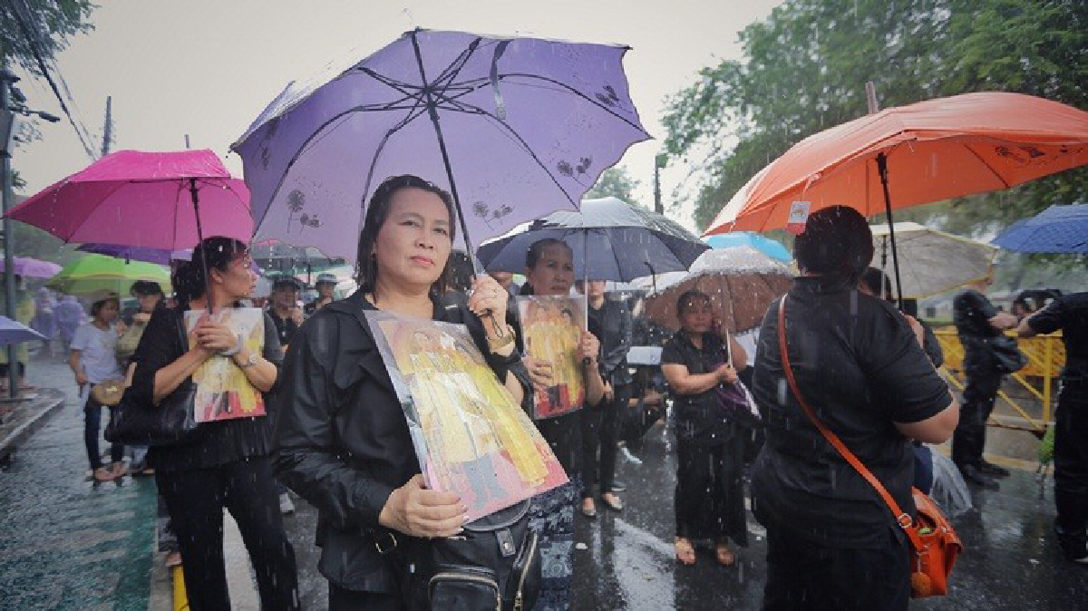 น้อมถวายอาลัย พระบาทสมเด็จพระเจ้าอยู่หัวในพระบรมโกศ น้อมถวายอาลัย พระบาทสมเด็จพระเจ้าอยู่หัวในพระบรมโกศ