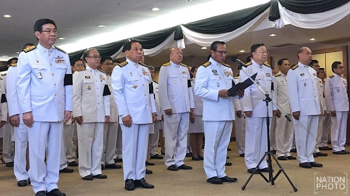 กกต.ถวายความอาลัยพระบาทสมเด็จพระปรมินทรมหาภูมิพลอดุลยเดช กกต.ถวายความอาลัยพระบาทสมเด็จพระปรมินทรมหาภูมิพลอดุลยเดช