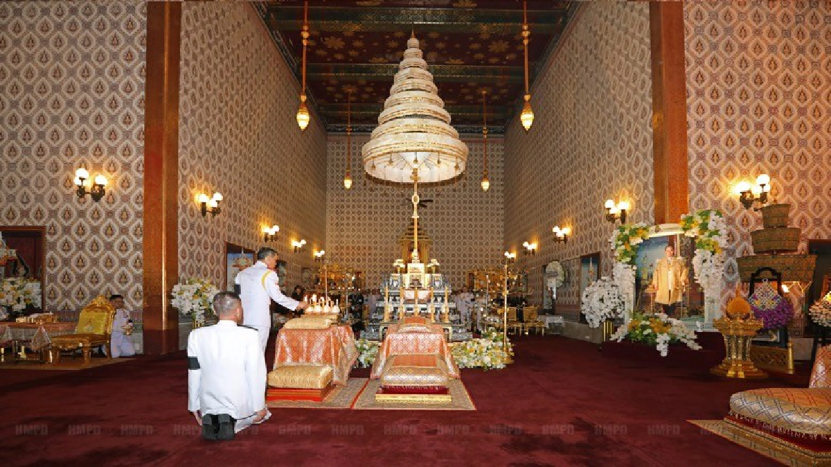 "สมเด็จพระบรม" เสด็จฯ ไปทรงบำเพ็ญพระราชกุศลสวดพระอภิธรรม 