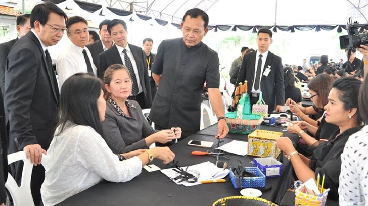 ศธ.รวมพระราชดำริด้านการศึกษา ศธ.รวมพระราชดำริด้านการศึกษา